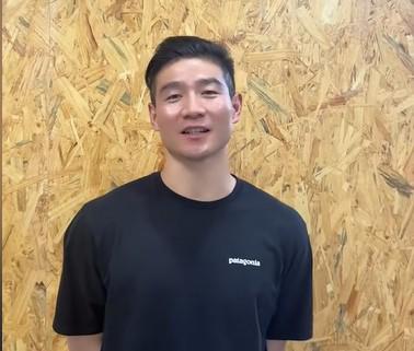 英超历史罕见现象：老板兼球员的真实故事解析